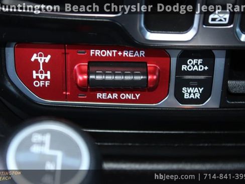 Used 2022 Jeep Gladiator Rubicon w/ Cold Weather Group image 42