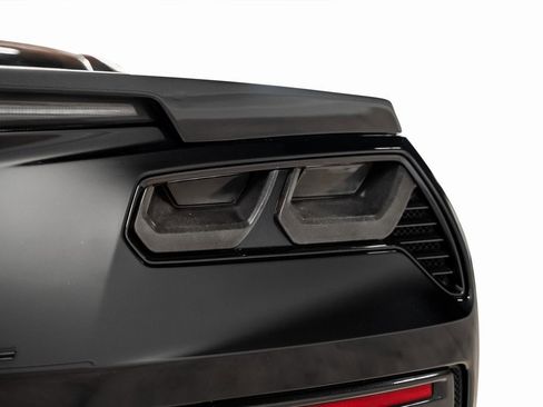 Used 2019 Chevrolet Corvette Stingray Coupe w/ Carbon Flash Badge Package image 22