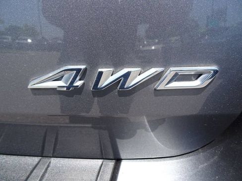 Used 2023 Ford Explorer XLT w/ Equipment Group 202A AWD/4WD image 43