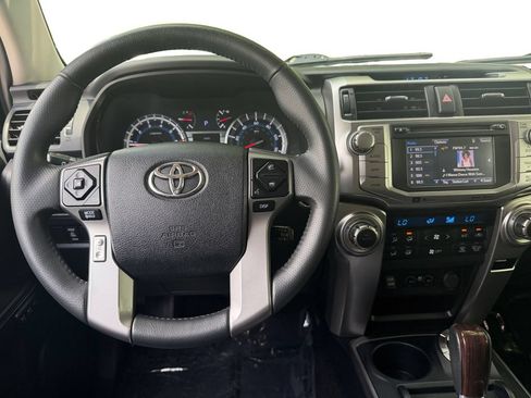 Used 2018 Toyota 4Runner Limited AWD/4WD image 10