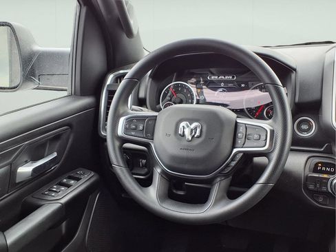 New 2026 RAM 1500 Express AWD/4WD image 9