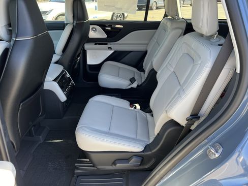 New 2026 Lincoln Aviator Reserve w/ Luxury Package image 28