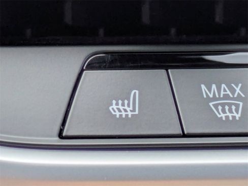 Used 2022 BMW X5 xDrive45e w/ Executive Package image 21