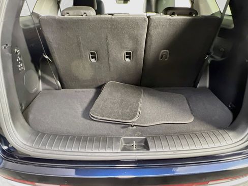 Used 2023 Hyundai Palisade Limited w/ Winter Package image 26