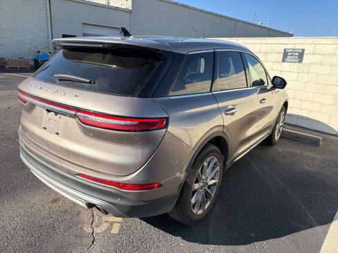 Used 2020 Lincoln Corsair FWD w/ Premium Package image 8