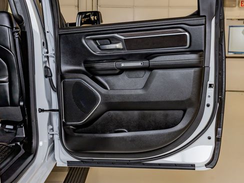 Used 2025 RAM 1500 Laramie w/ Laramie Southwest Edition AWD/4WD image 39