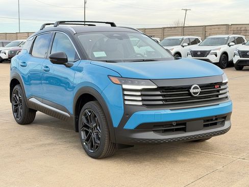 New 2026 Nissan Kicks SR image 4