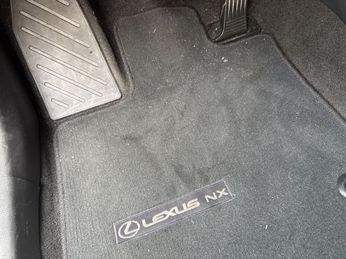 Used 2024 Lexus NX 250 FWD image 17