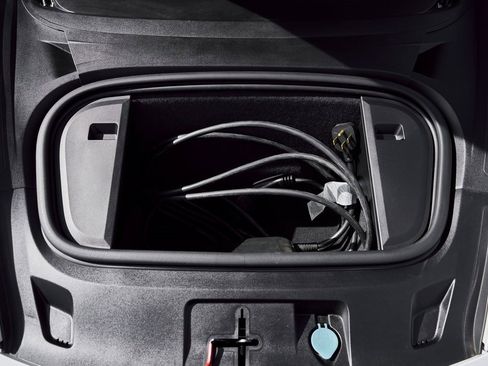 Used 2020 Porsche Taycan Turbo image 15