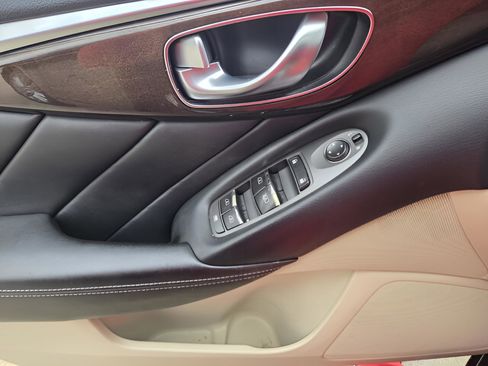 Used 2018 INFINITI Q50 Luxe w/ Essential Package (3.0T Luxe) image 26