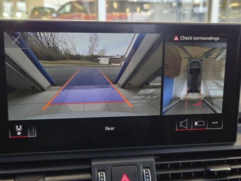 Used 2022 Audi SQ5 Premium Plus w/ Premium Plus Package image 42