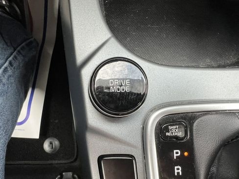 Used 2021 Kia Seltos LX image 10