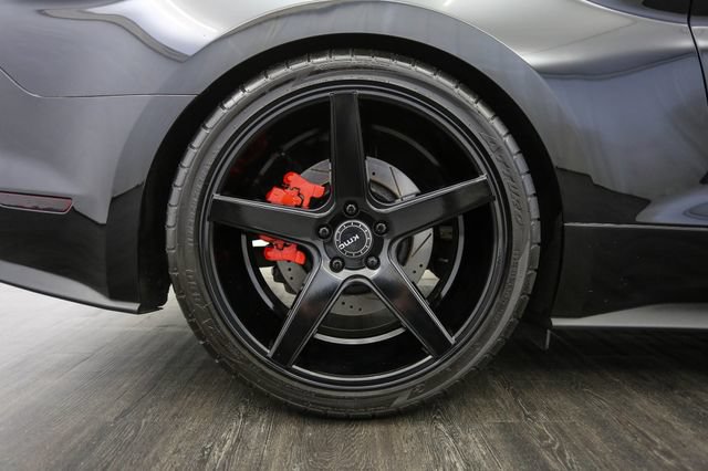 Used 2017 Ford Mustang GT Premium w/ GT Performance Package RWD image 38