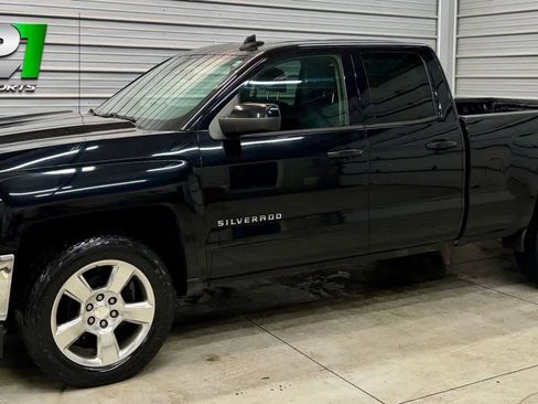 Used 2018 Chevrolet Silverado 1500 LT w/ All Star Edition AWD/4WD image 1