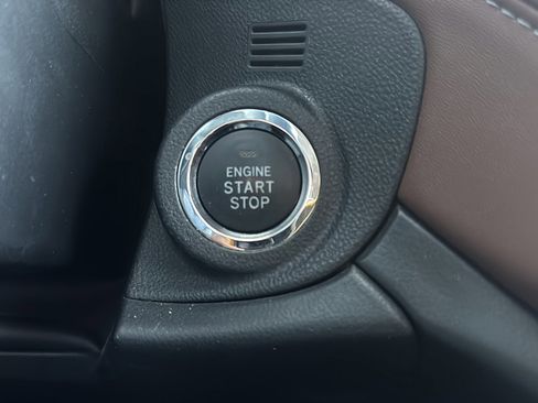 Used 2023 Subaru Outback Touring image 40