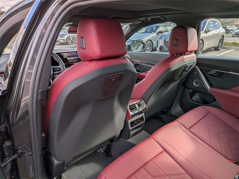 New 2026 BMW i5 eDrive40 image 34