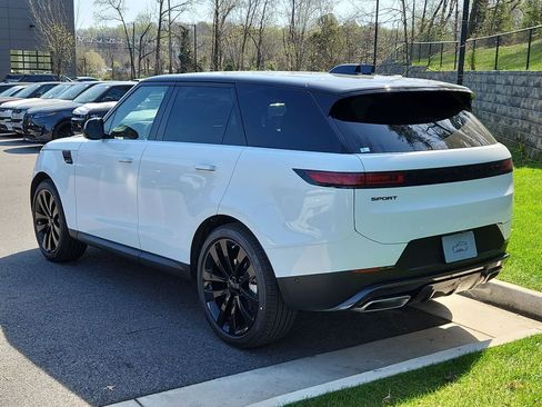 New 2026 Land Rover Range Rover Sport SE AWD/4WD image 12