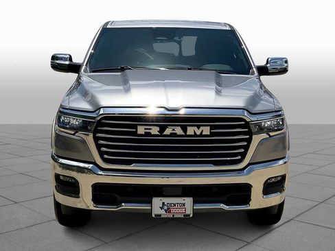 Used 2025 RAM 1500 Laramie AWD/4WD image 3