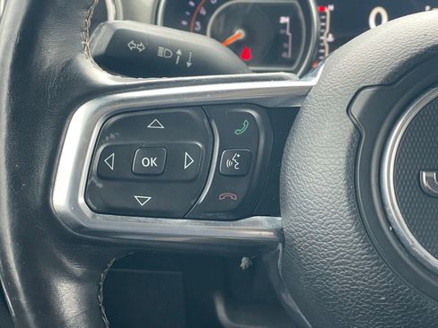 Used 2018 Jeep Wrangler Unlimited Sahara w/ Dual Top Group image 13