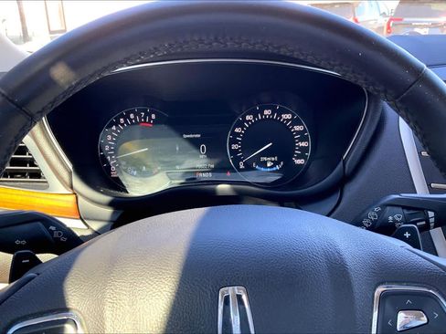 Used 2018 Lincoln MKC Select w/ Select Plus Package image 25