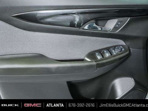 Used 2025 Chevrolet TrailBlazer LT AWD/4WD image 6