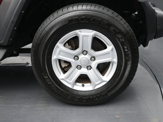 Used 2021 Jeep Wrangler Sport AWD/4WD image 29