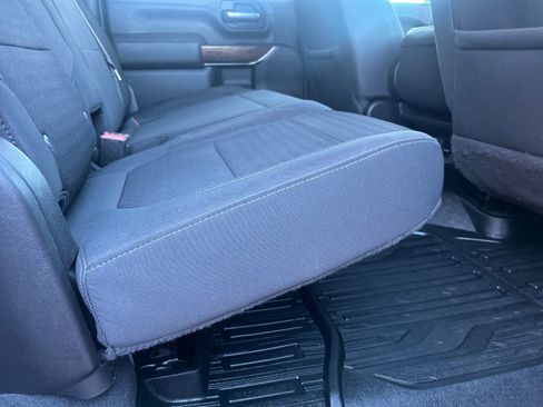 Used 2021 GMC Sierra 2500 SLE w/ SLE Value Package; image 17