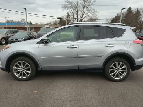 Used 2016 Toyota RAV4 Limited image 5