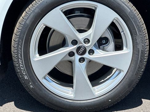 New 2025 Audi Q5 Premium Plus AWD/4WD image 24