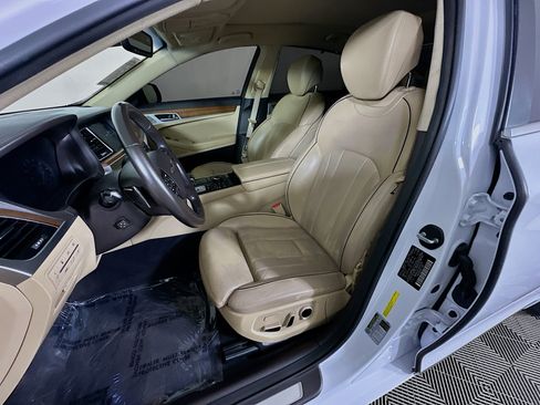 Used 2018 Genesis G80 3.8 w/ Option Group 03 RWD image 12