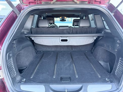 Used 2017 Jeep Grand Cherokee Limited image 26