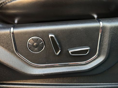 Used 2017 Ford F350 Platinum w/ Platinum Ultimate Package image 10