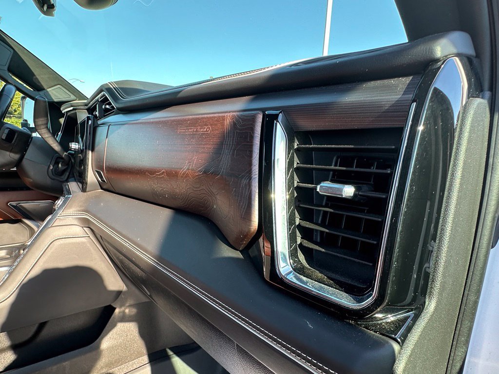 Used 2024 GMC Sierra 2500 Denali Ultimate AWD/4WD image 22