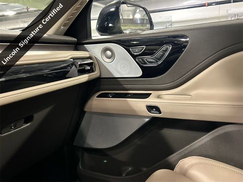 Used 2023 Lincoln Aviator Reserve w/ Equipment Group 201A image 19