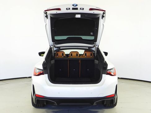 Used 2023 BMW i4 eDrive35 w/ Premium Package RWD image 10