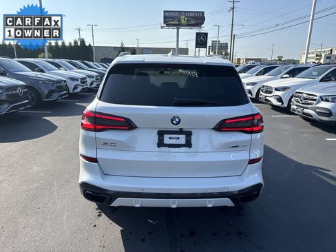 Used 2022 BMW X5 xDrive40i w/ M Sport Package AWD/4WD image 9