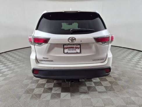 Used 2016 Toyota Highlander Limited Platinum AWD/4WD image 4