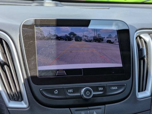 Used 2024 Chevrolet Malibu LT FWD image 16