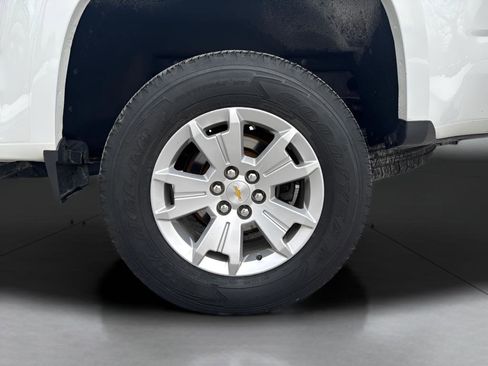 Used 2019 Chevrolet Colorado LT w/ LT Convenience Package image 8