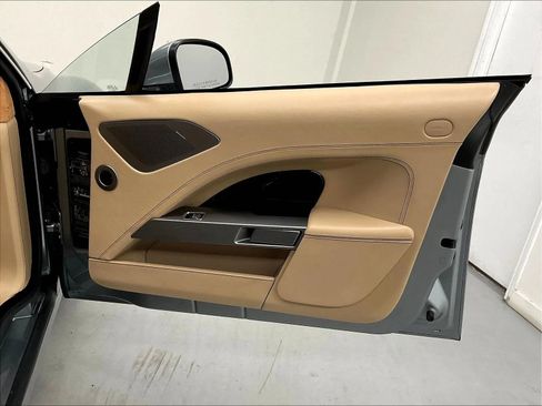 Used 2011 Aston Martin Rapide RWD image 17