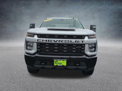 Certified 2022 Chevrolet Silverado 2500 Custom w/ Custom Value Package AWD/4WD image 4