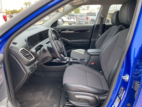 Used 2025 Kia Seltos S FWD image 7