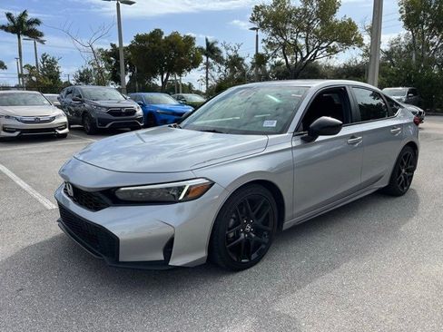 Used 2025 Honda Civic Sport image 2