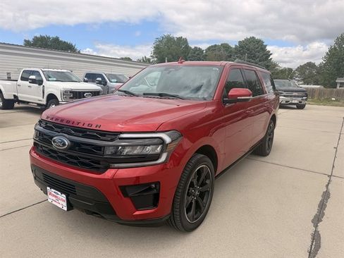 Used 2022 Ford Expedition Max Limited AWD/4WD image 17