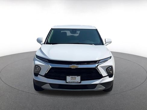 Used 2025 Chevrolet Blazer LT FWD image 4