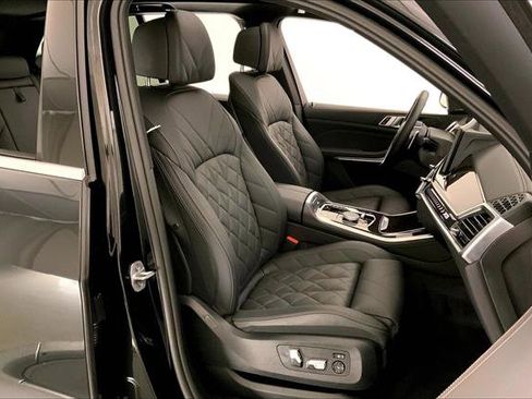 Used 2025 BMW X5 xDrive40i w/ Premium Package image 6