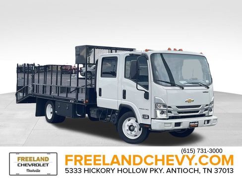 Used 2024 Chevrolet Low Cab Forward RWD image 1