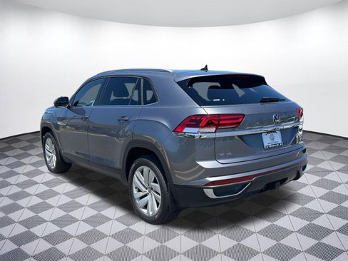 Certified 2022 Volkswagen Atlas Cross Sport SE AWD/4WD image 3