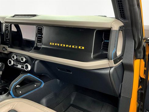 Used 2021 Ford Bronco Wildtrak image 17