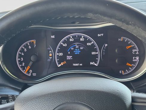 Used 2020 Jeep Grand Cherokee Limited AWD/4WD image 32